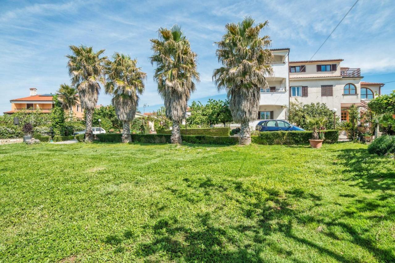 Apartments And Rooms Ana Pomer 217 المظهر الخارجي الصورة
