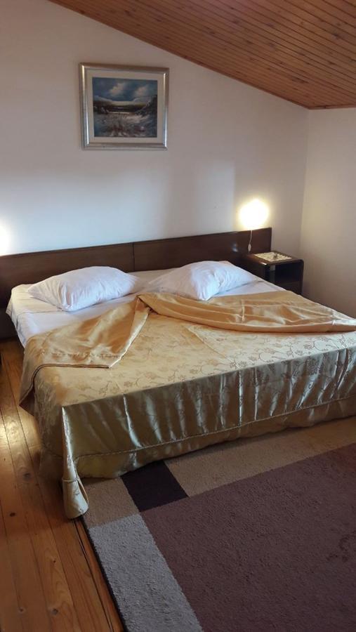 Apartments And Rooms Ana Pomer 217 المظهر الخارجي الصورة