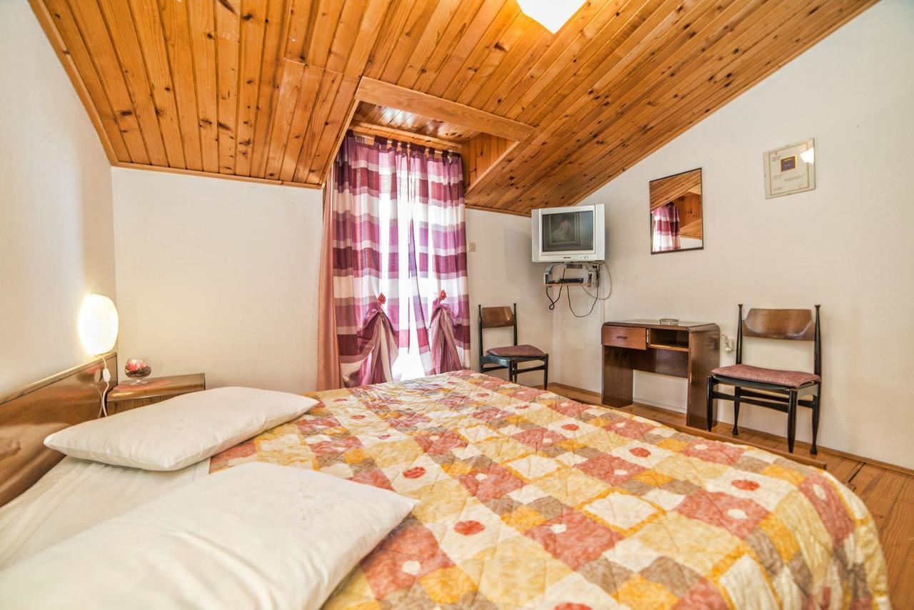 Apartments And Rooms Ana Pomer 217 المظهر الخارجي الصورة